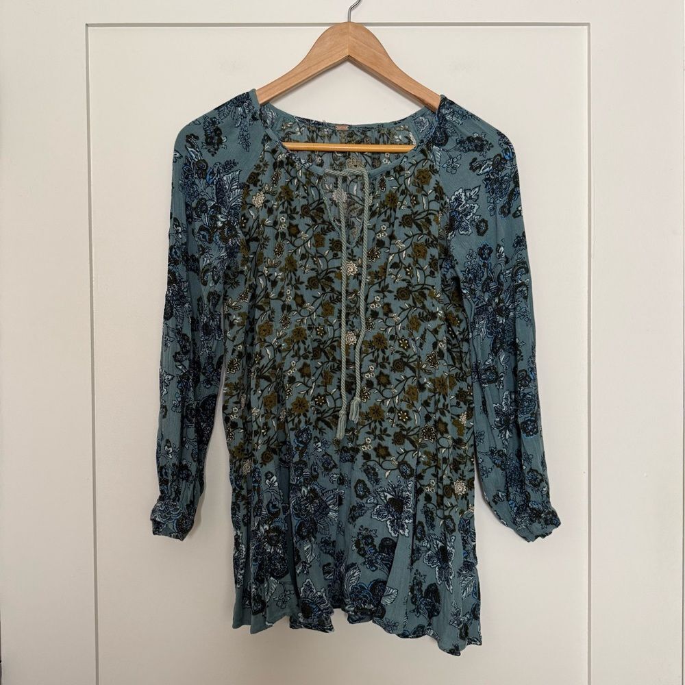 Free People Blouse Womens Sz L (?) Green Floral V Neck Flowy Boho Cottagecore